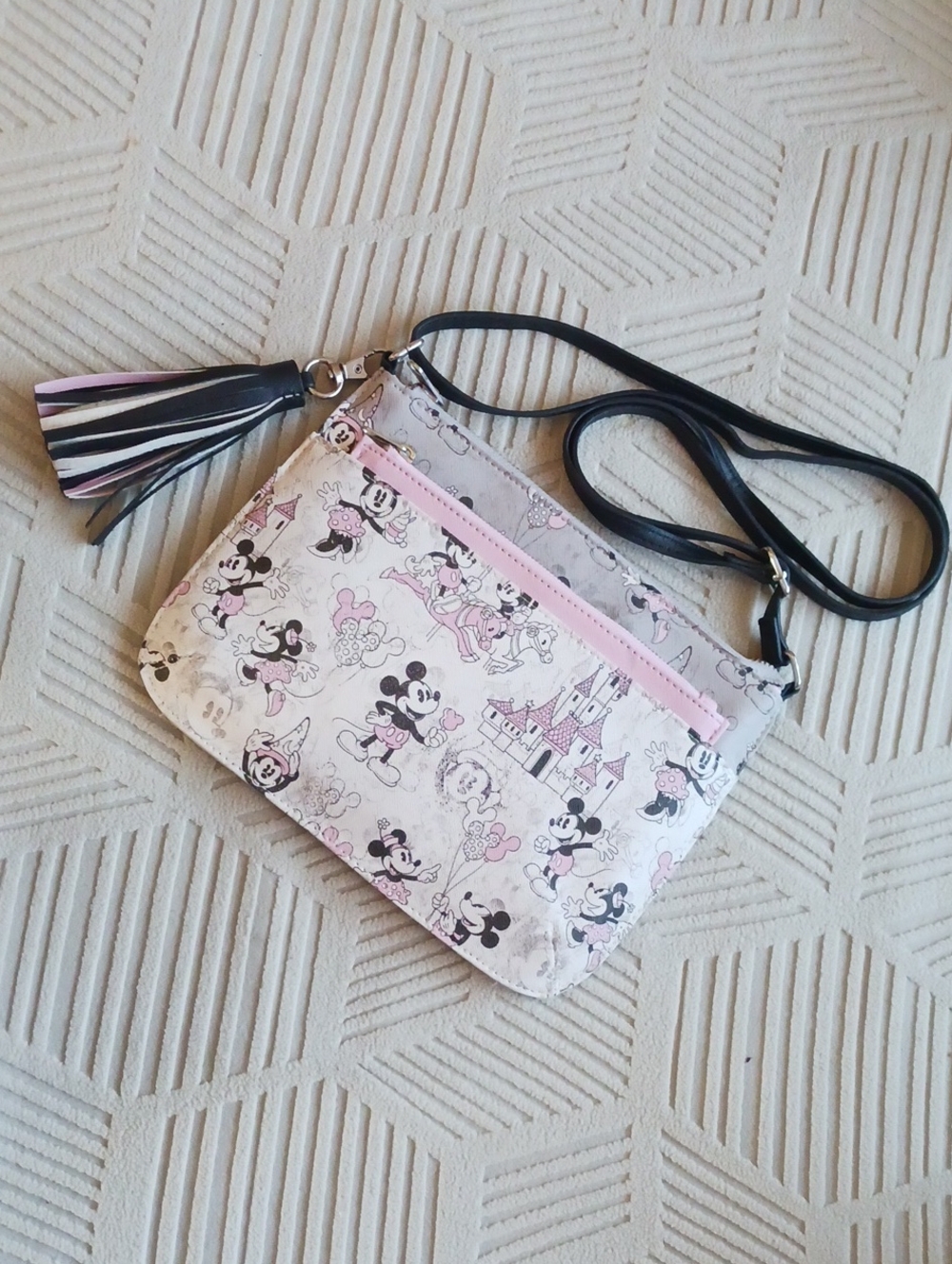 Disney Pink, White and Black Minnie Mouse Crossbody Bag with Tassel - Picture 2 of 13